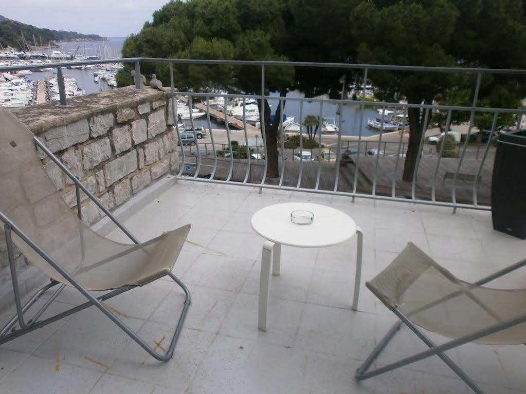 Hotel Le Richiardi Carqueiranne Exterior foto