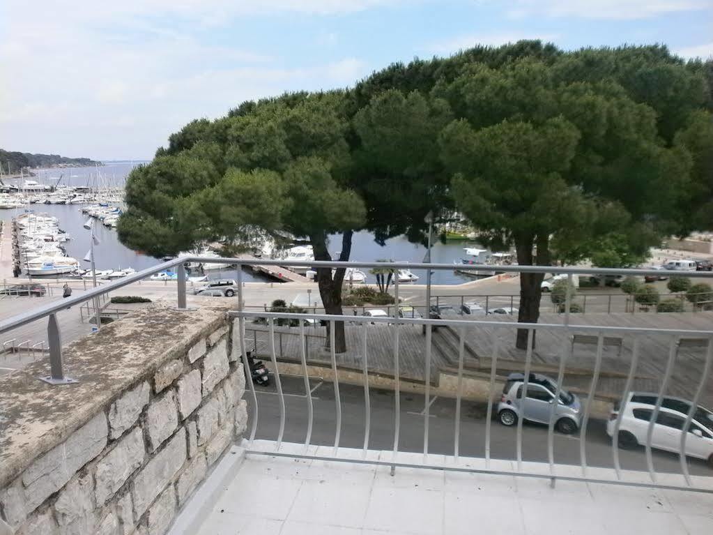 Hotel Le Richiardi Carqueiranne Exterior foto